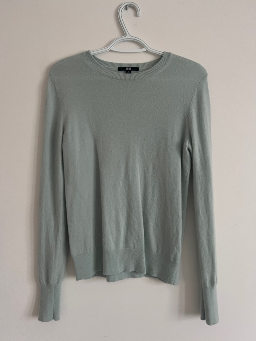 Uniqlo cashmere sweater